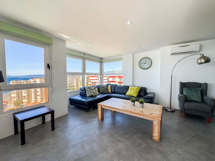 Image No.5-3 Bed Property for sale