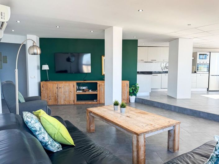 Image No.7-3 Bed Property for sale