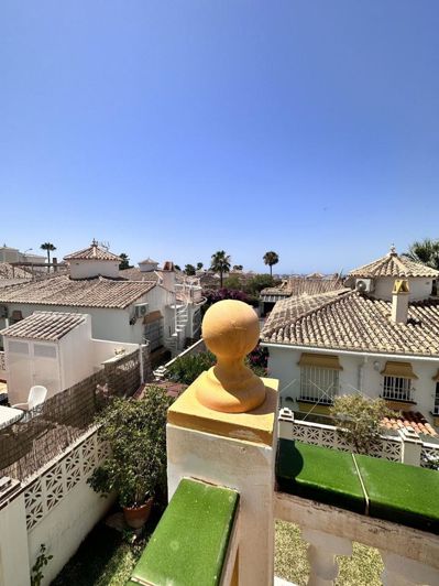 Image No.3-3 Bed Property for sale