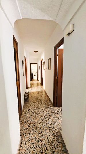 Image No.11-4 Bed Property for sale