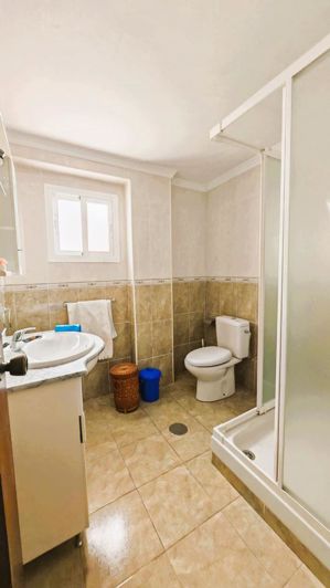 Image No.16-4 Bed Property for sale