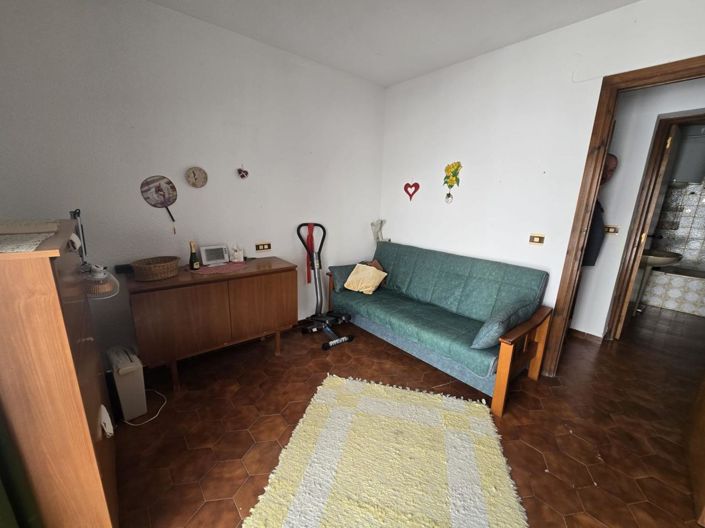 Image No.6-3 Bed Property for sale