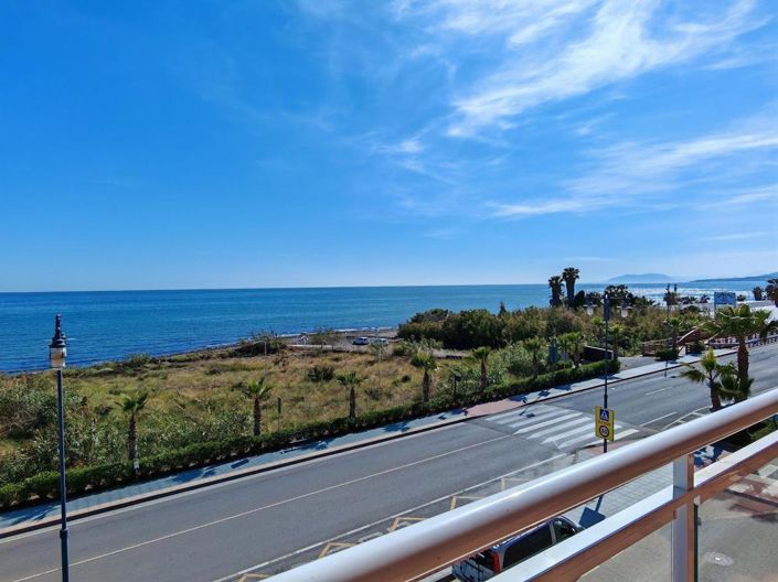Image No.1-3 Bed Property for sale