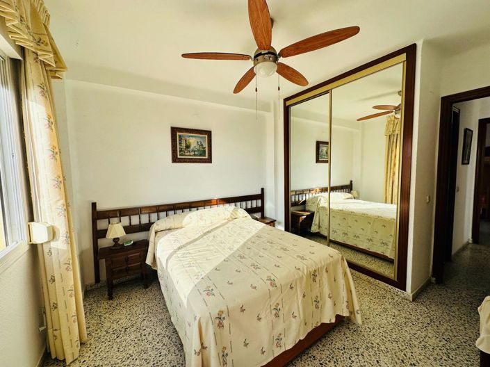 Image No.12-2 Bed Property for sale