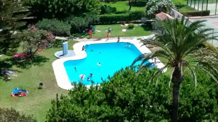 Image No.15-2 Bed Property for sale