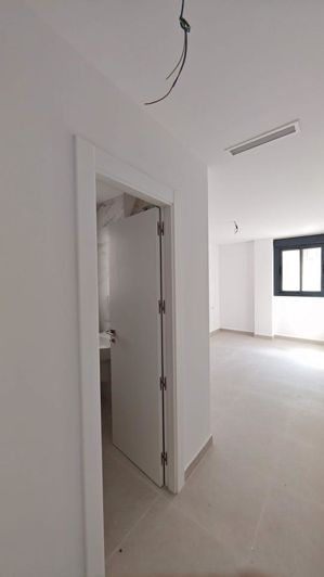 Image No.9-3 Bed Property for sale