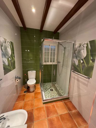 Image No.10-13 Bed Property for sale