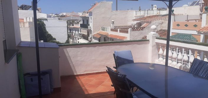 Image No.8-3 Bed Property for sale