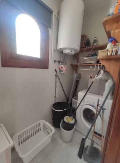 Image No.17-2 Bed Property for sale