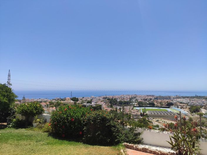 Image No.23-2 Bed Property for sale