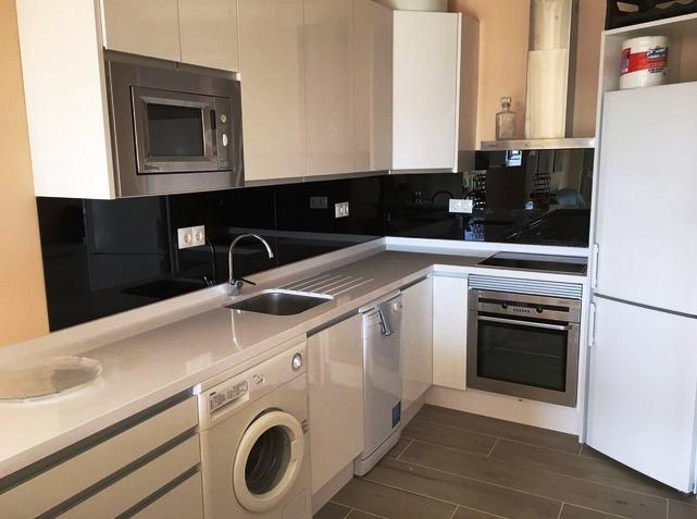 Image No.3-3 Bed Property for sale