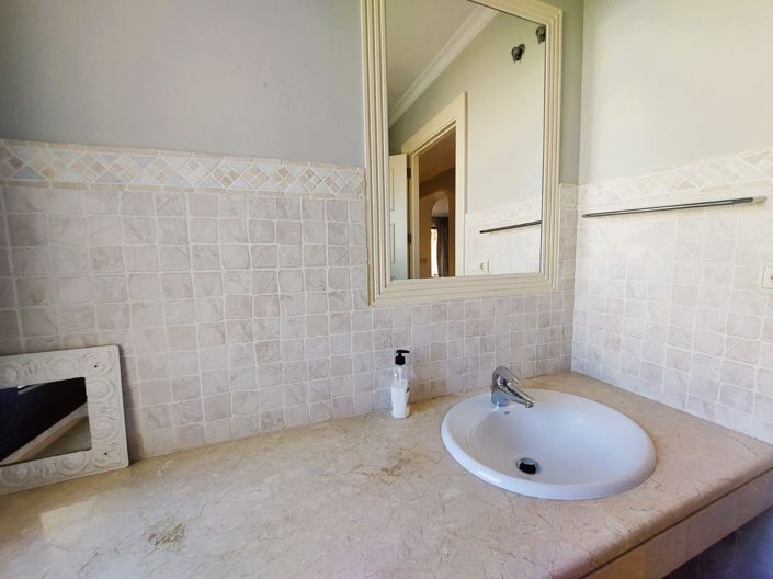 Image No.21-2 Bed Apartment for sale