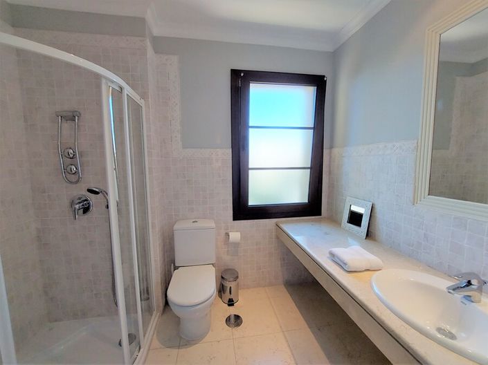 Image No.22-2 Bed Apartment for sale