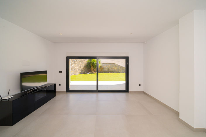 Image No.25-6 Bed Villa for sale