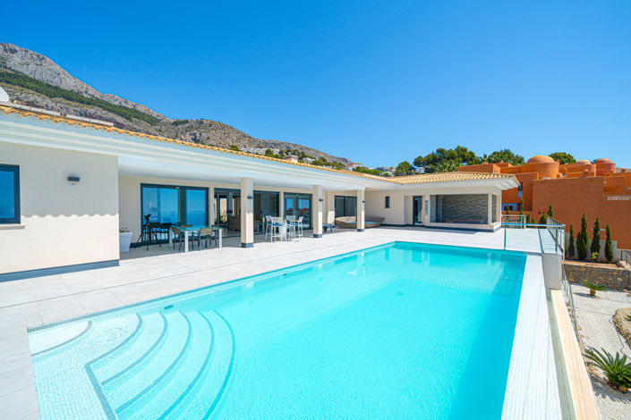 Image No.3-6 Bed Villa for sale