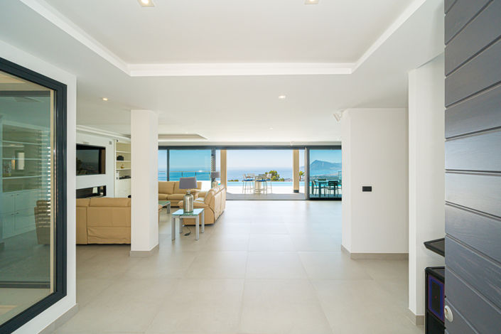 Image No.4-6 Bed Villa for sale