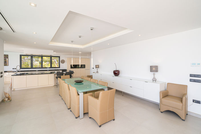 Image No.9-6 Bed Villa for sale