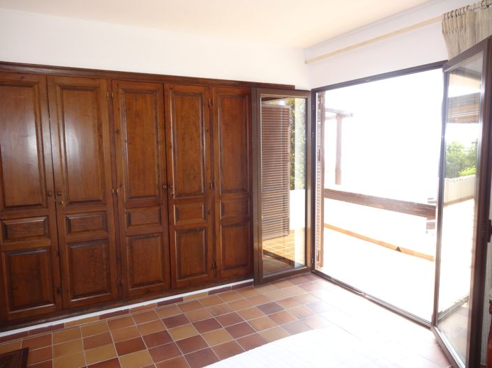 Image No.18-4 Bed Villa for sale