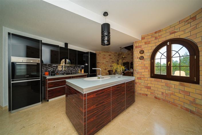 Image No.15-4 Bed Villa for sale