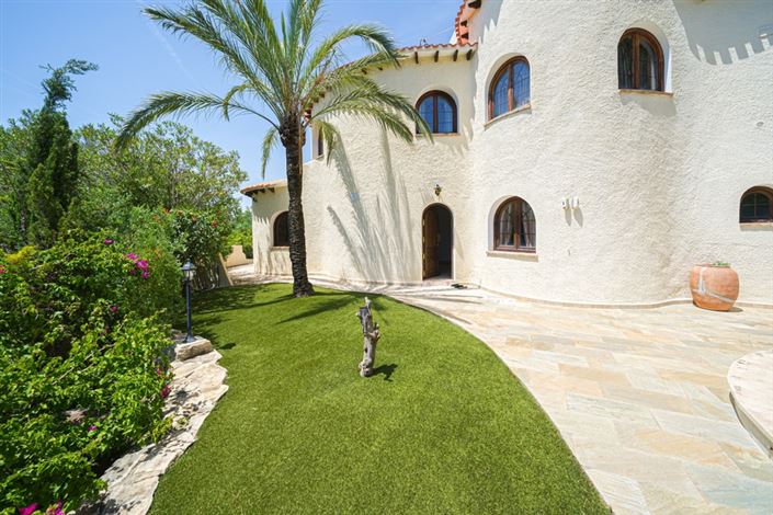 Image No.2-4 Bed Villa for sale