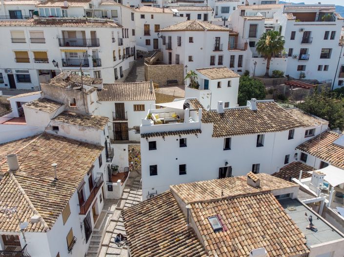 Image No.40-4 Bed House for sale