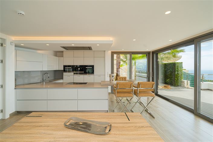 Image No.18-3 Bed Villa for sale