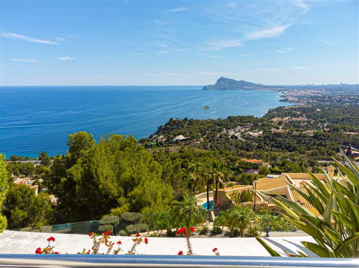 Image No.56-3 Bed Villa for sale