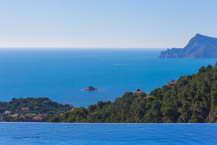 Image No.4-5 Bed Villa for sale