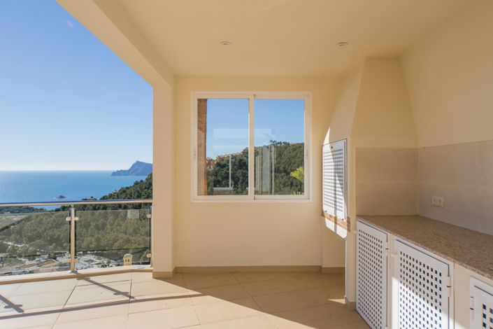 Image No.57-5 Bed Villa for sale