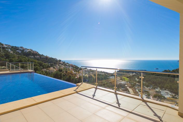 Image No.59-5 Bed Villa for sale