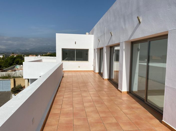 Image No.20-5 Bed Villa for sale