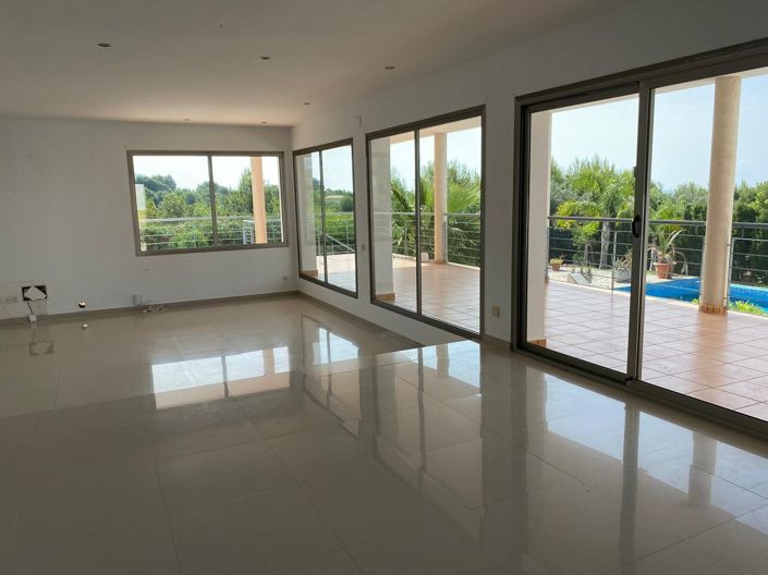 Image No.4-5 Bed Villa for sale