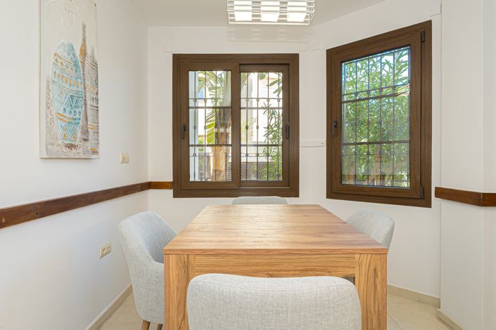 Image No.17-3 Bed Apartment for sale