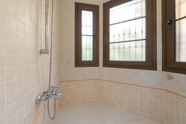 Image No.25-3 Bed Apartment for sale