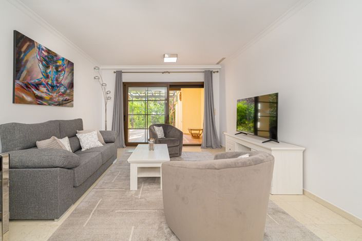 Image No.10-3 Bed Apartment for sale