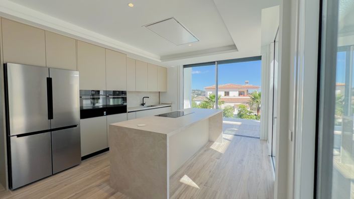 Image No.11-4 Bed Villa for sale