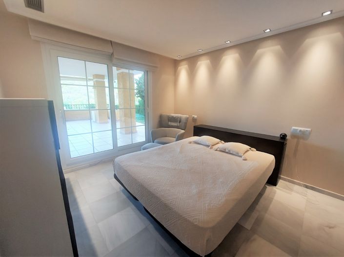 Image No.20-3 Bed Apartment for sale