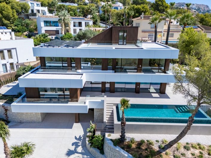 Image No.4-4 Bed Villa for sale