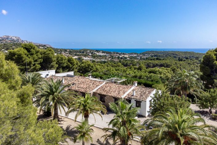 Image No.1-5 Bed Villa for sale