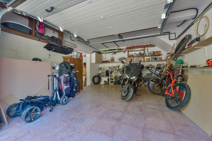 Image No.66-5 Bed Villa for sale