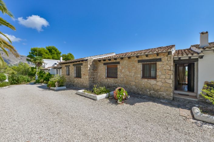 Image No.67-5 Bed Villa for sale