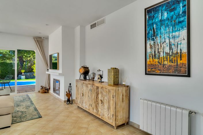 Image No.12-4 Bed Villa for sale