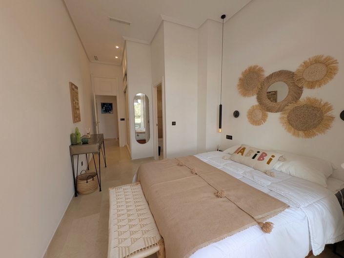 Image No.22-2 Bed Apartment for sale