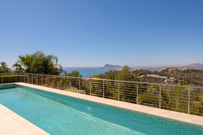 Image No.46-5 Bed Villa for sale