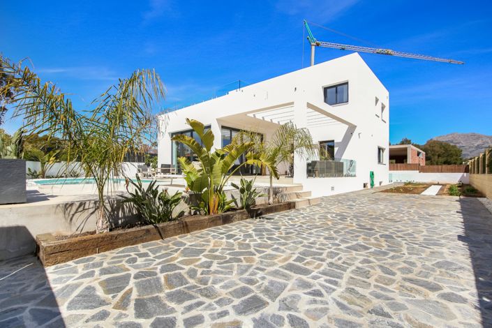 Image No.3-Villa de 4 chambres à vendre à La Nucía