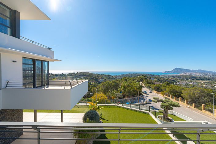 Image No.1-Villa de 6 chambres à vendre à Altea