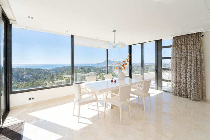 Image No.15-6 Bed Villa for sale