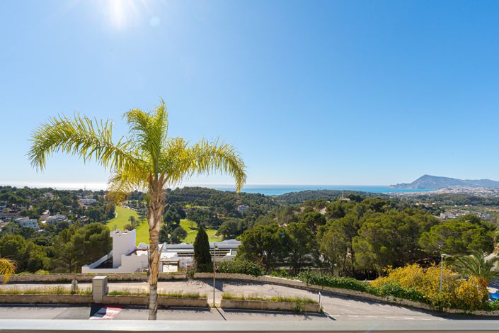 Image No.20-6 Bed Villa for sale