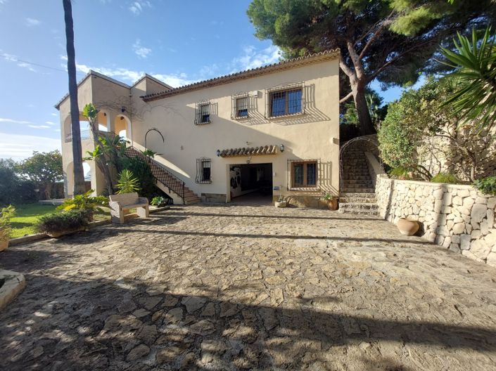 Image No.51-5 Bed Villa for sale