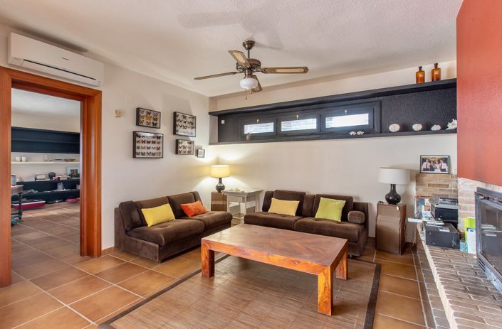 Image No.14-4 Bed Property for sale